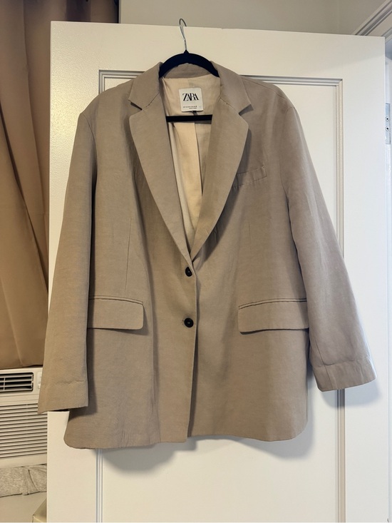 Zara Jackets & Blazers - Zara Women’s Oversized Taupe Blazer